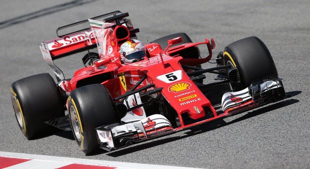 La Ferrari di Sebastian Vettel a Barcellona