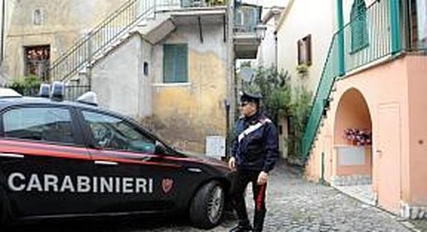 Sul luogo della tragedia sono intervenuti i carabinieri
