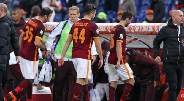 L'Atalanta affonda la Roma, Gomez-Denis: 0-2 e fischi all'Olimpico