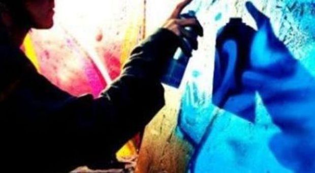 Graffiti su muri e monumenti: indagati sei giovani writers