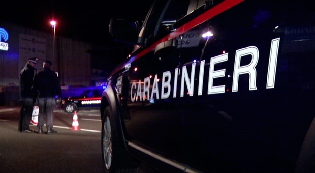 Ancona, ubriaco tampona e prende a pugni l'altro automobilista: denunciato