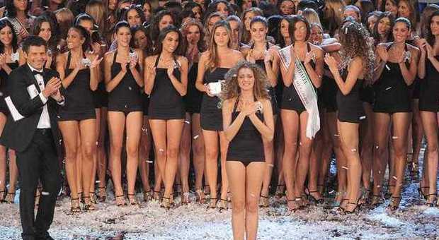 Miss Italia, a Salerno la finalissima regionale per Jesolo 2014