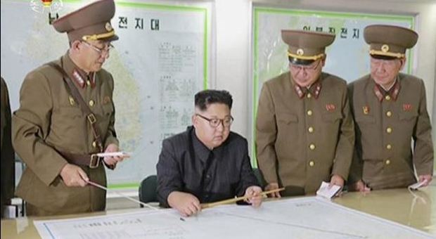 Corea del Nord: «Prossime mosse legate a comportamento Usa». Kim: «Il missile sul Giappone solo l'inizio»