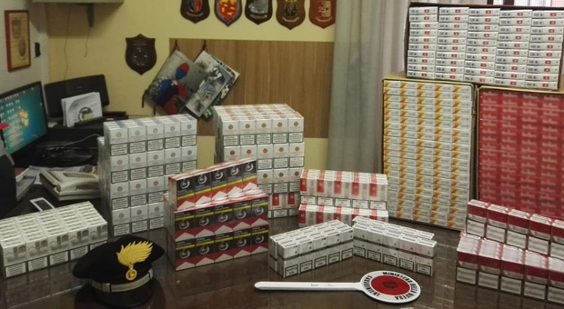Barra, 5.500 pacchetti di sigarette in un box: presa la contrabbandiera