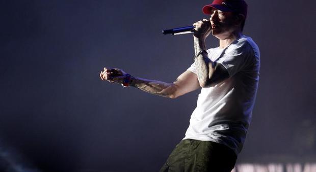 immagine Eminem vende villa di Detroit per 2,3 milioni di dollari: nel 2003 l'aveva pagata 6 milioni