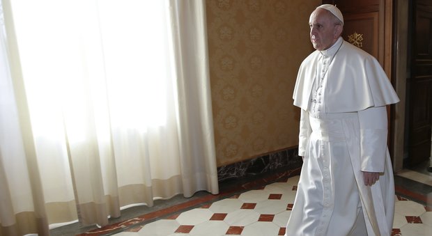 Papa Francesco, nuovo appello contro l'ergastolo: «È un problema da risolvere»