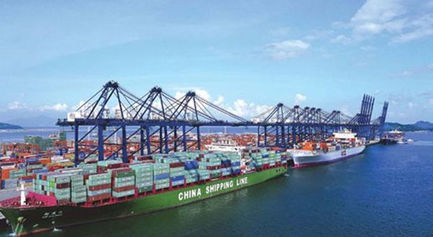 Cina, l'export torna a crescere
