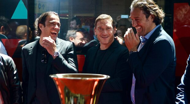 Totti: «Mou? Vincere Europa League darebbe prospettive. Contento se la Fiorentina conquista la Coppa Italia»