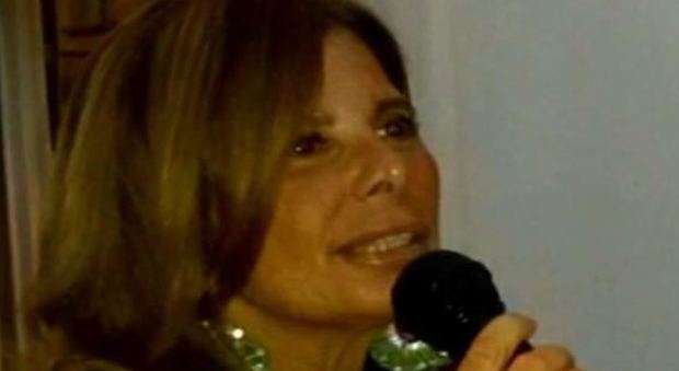 Ischia premia la scrittrice Elvira Frojo per Non di solo pane