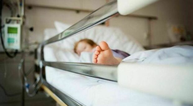 Febbre alta, bambina di 4 anni muore in ospedale. Aperta un'inchiesta