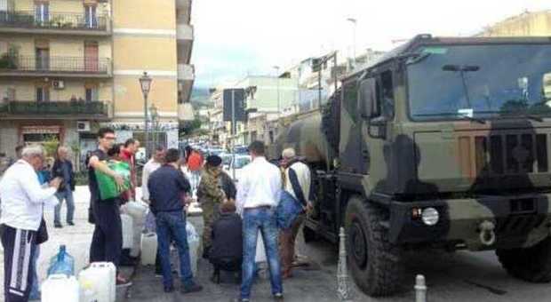 Messina senza acqua: dichiarato lo stato di calamità, la solidarietà di Fiorello