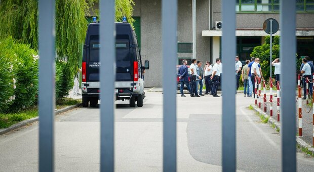 Violenze e torture nel carcere di Santa Maria Capua Vetere: «Fu un'orribile rappresaglia»