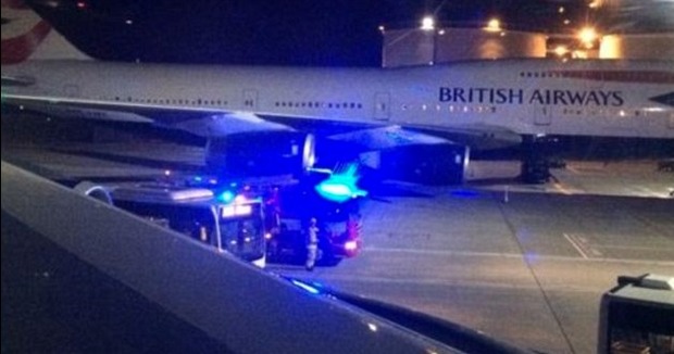 Paura sul volo British Airways, carrello rotto: l'aereo 747 torna a Londra e atterra su tre ruote