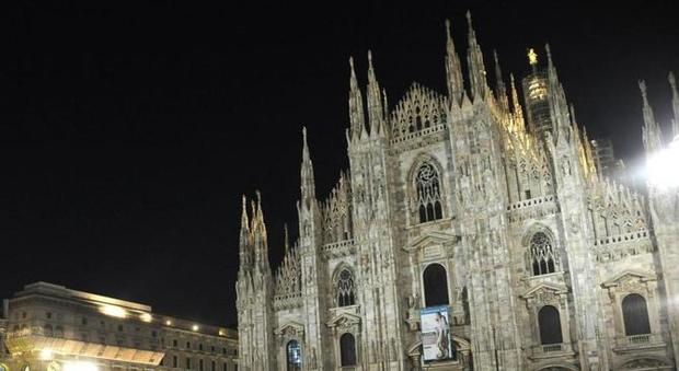 Milano. Rimane chiuso nel duomo, turista dorme su tetto