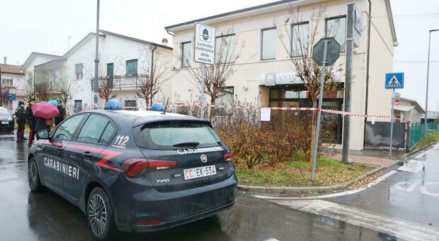 Banditi scatenati: assalto notturno al bancomat