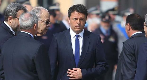 Italicum, Bersani e Letta all'attacco. Renzi: non mollo. Rebus voto segreto