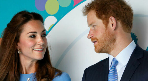 Il principe Harry: «Kate Middleton vive come una prigioniera». Le parole sconvolgenti