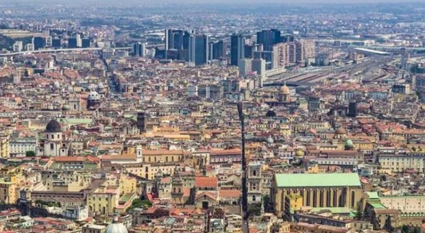 Una vista aerea di Napoli