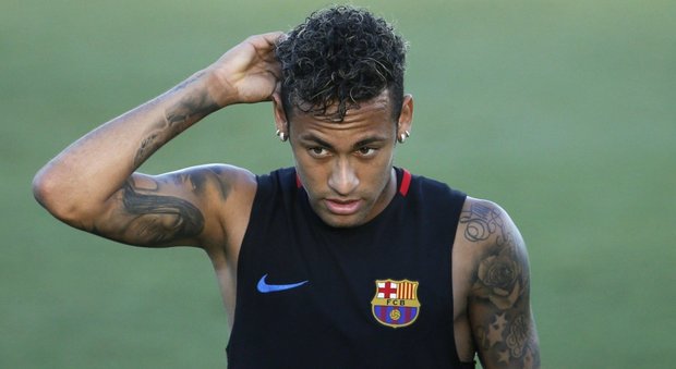 Neymar, la Lega calcio francese contro la Spagna: «Accettate la clausola»