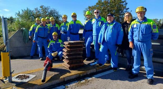 https://statics.cedscdn.it/photos/MED/95/51/8399551_07112202_alluvioni_meduna_app_protezione_civile.jpg