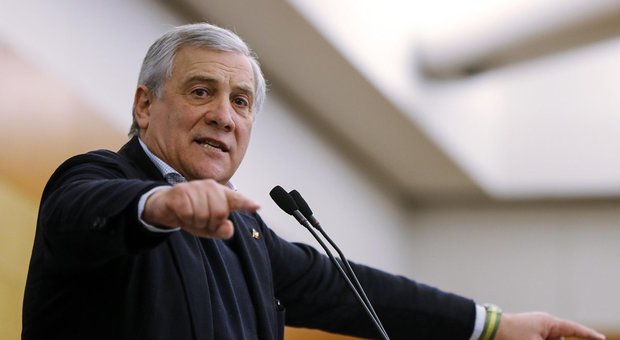 Tajani su Mussolini: «Fino alla guerra ha fatto anche cose positive»