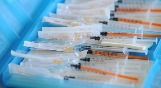 Covid, Russia registra un terzo vaccino: il Covivac, a metà Marzo le prime dosi