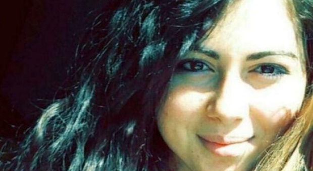 Rifiutano la chemio per la figlia malata di leucemia, Eleonora muore a 17 anni: genitori condannati a 2 anni
