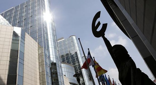 Zona Euro, crescita confermata in frenata nel 4° trimestre