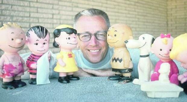 Charles M. Schulz tra i personaggi da lui creati