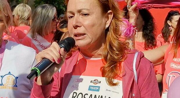 Alla Treviso in Rosa con il cartello elettorale. La candidata leghista Rosanna Conte scatena la bufera