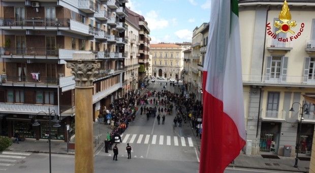 Piazza Matteotti ad Avellino manifestazioni per il 25 aprile