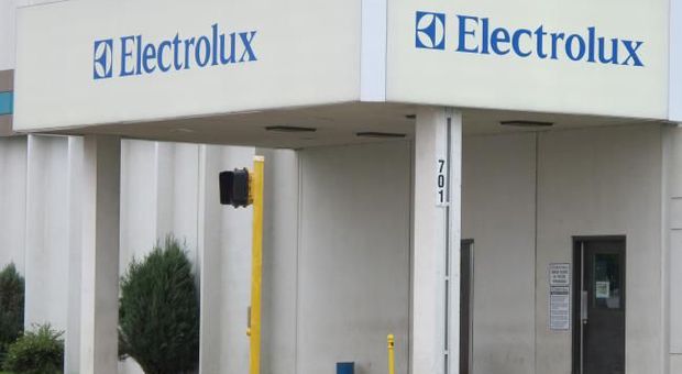 Electrolux rileva negli Usa quote di General Electric, Zaia polemico