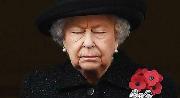 Regina Elisabetta, un altro lutto. Preoccupazione a corte: «Così vicino alla morte di Filippo»
