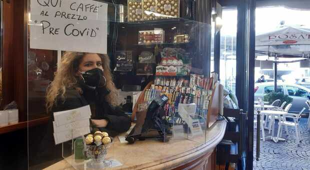 Napoli, effetto Covid sul caffè: la tazzina costa un euro