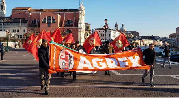 Manifestazione a Venezia dipendenti della Agrex