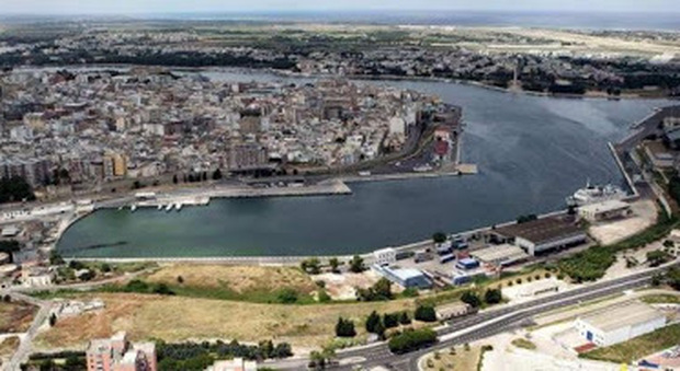 Zona franca nel porto, ma anche nella centrale: il piano per Brindisi