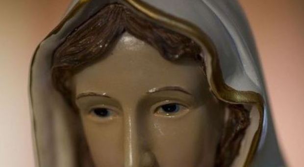 Cosenza, statue della Madonna che piangerebbero: segnalati due casi, la curia non si pronuncia