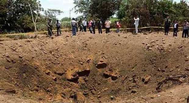 Meteorite precipita all'aeroporto di Managua: cratere di 12 metri