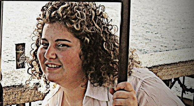 Anna Giugliano morta a 28 anni dopo un intervento per perdere peso: un medico indagato per omicidio colposo