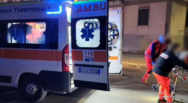 Incidente in periferia, uomo investito all'incrocio: 73enne in coma in ospedale