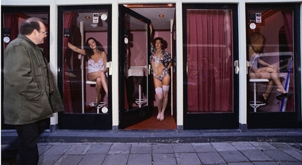 Prostitute in vetrina ad Amsterdam