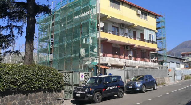 Cantiere abusivo a Torre del Greco chiuso dai carabinieri: multe da 200 mila euro