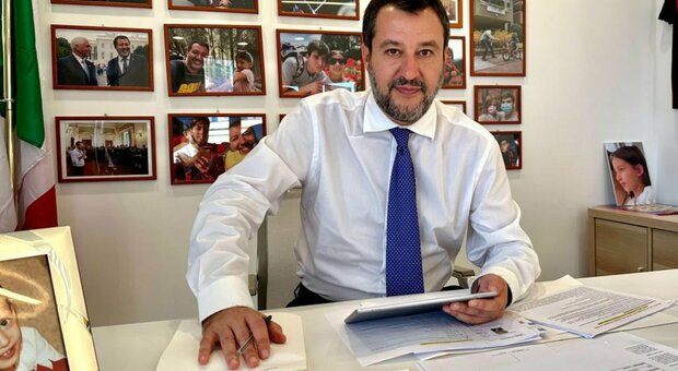 Lega, Salvini tra Meloni e Berlusconi: pranzo col Cav, incontro con la leader di FdI e basso profilo. In ballo c'è il ministero dell'Agricoltura