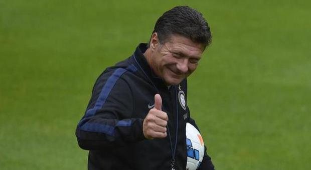 Inter, Mazzarri ritrova il sorriso: ​"Ho rivisto la mia squadra"
