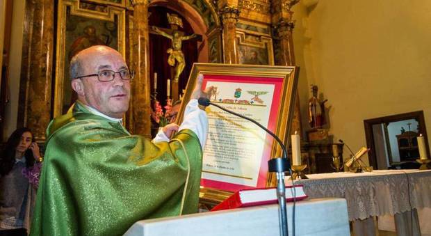 José Manuel Ramos Gordón, il sacerdote sospeso per 10 anni per violenze sessuali su minori e seminaristi