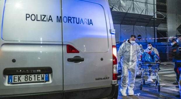 Operaio di 28 anni muore schiacciato dal carico di una gru: choc vicino alla Stazione Centrale di Milano