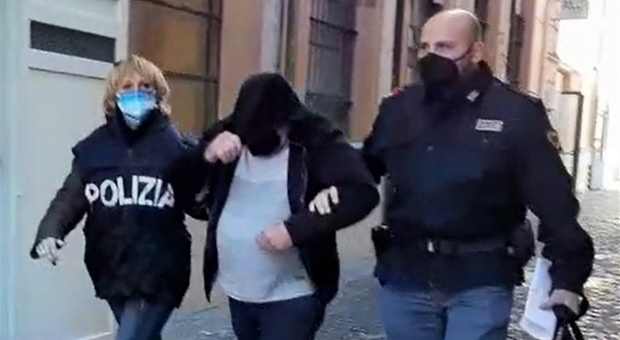 Giugliano, arrestato per ricettazione, riciclaggio, detenzione e spaccio: in carcere 5 anni, 7 mesi e 20 giorni più 12mila euro di multa