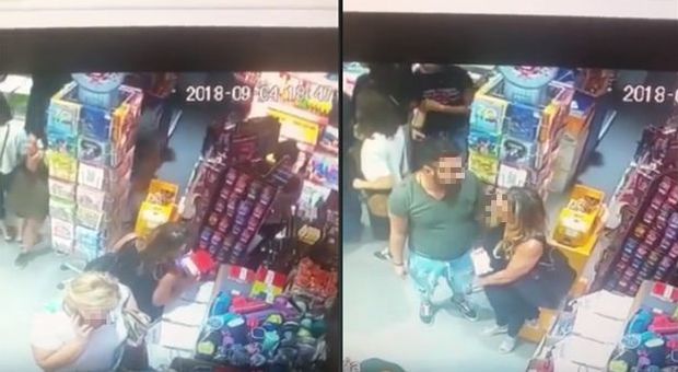 Due immagini della coppia mentre compie il furto