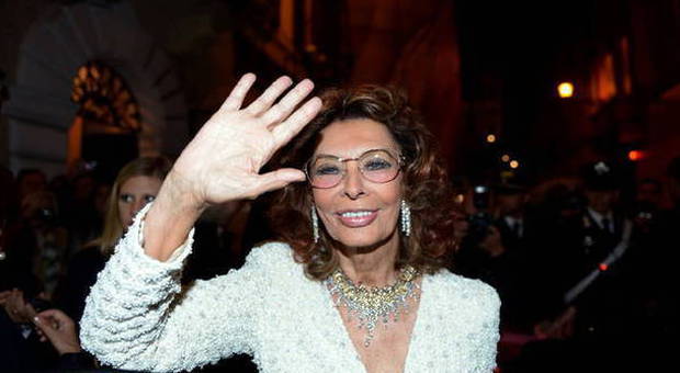 Sophia Loren compie 80 anni, celebrata in tutto il mondo. Ma la sua Pozzuoli la snobba