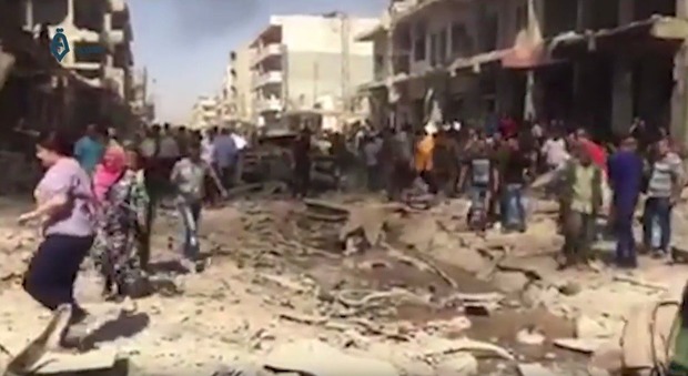 Attacco Isis in Siria, autobomba nel nordest: 44 morti